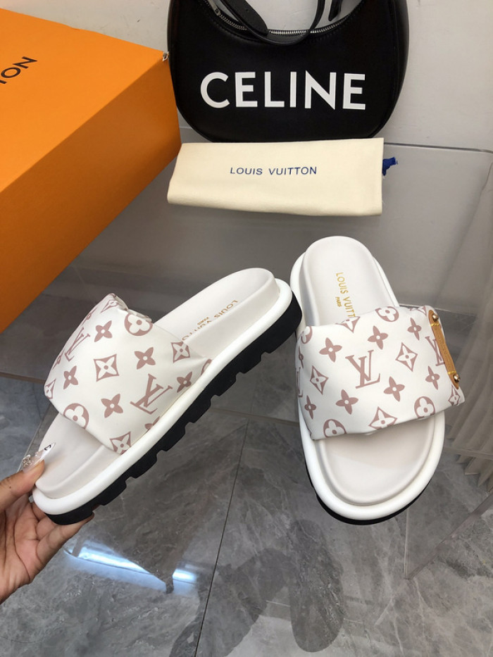 L0VT SANDAL