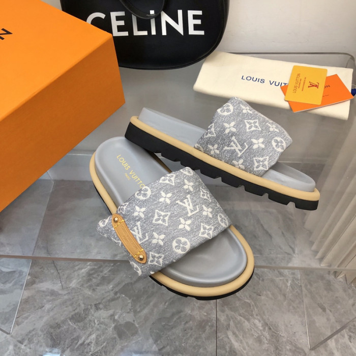 L0VT SANDAL