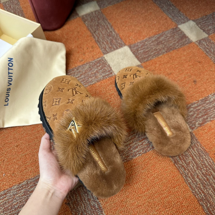 L0VT SANDAL