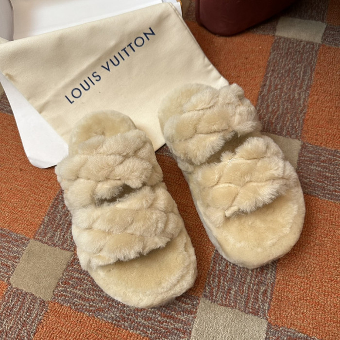 L0VT SANDAL