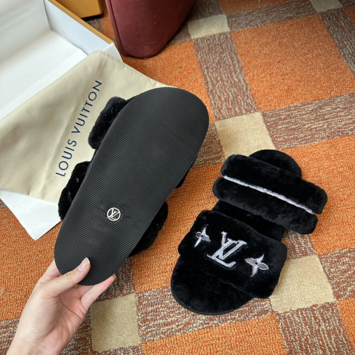 L0VT SANDAL