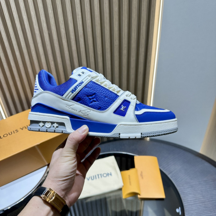 L0VT SNEAKER