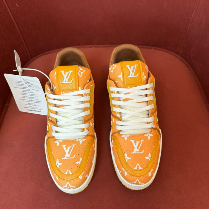 L0VT SNEAKER