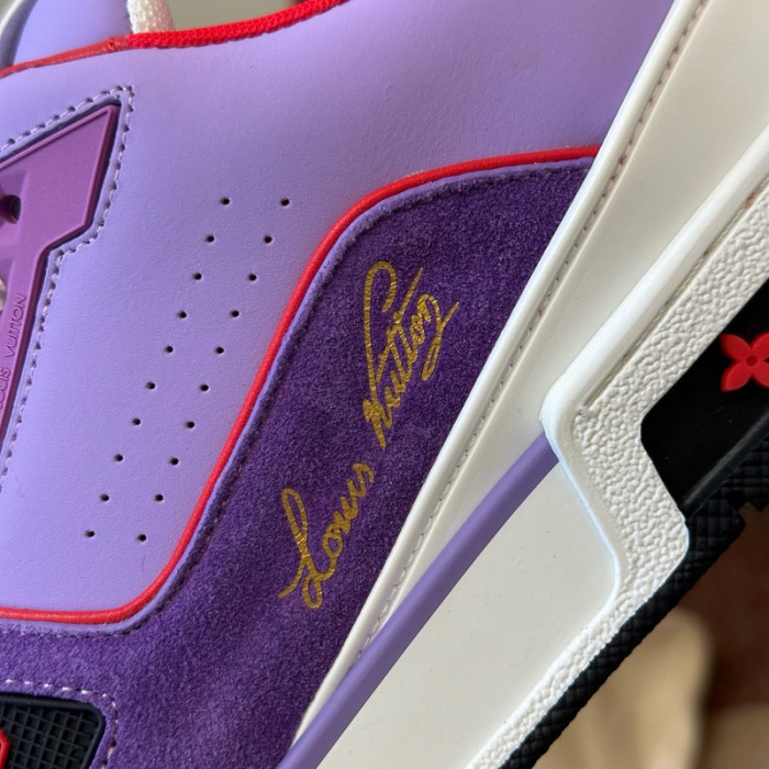 L0VT SNEAKER