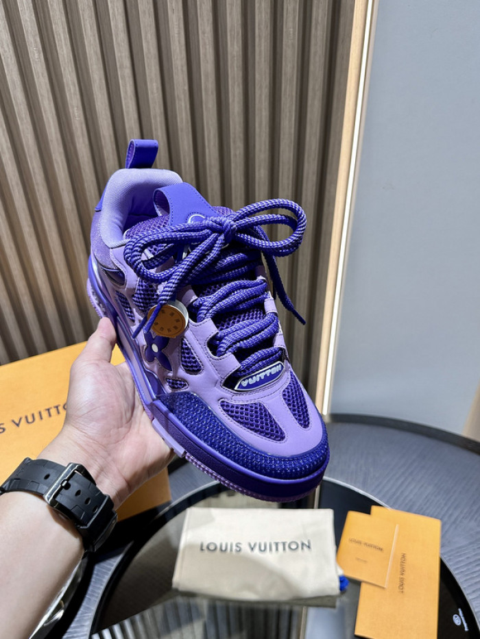 L0VT SNEAKER
