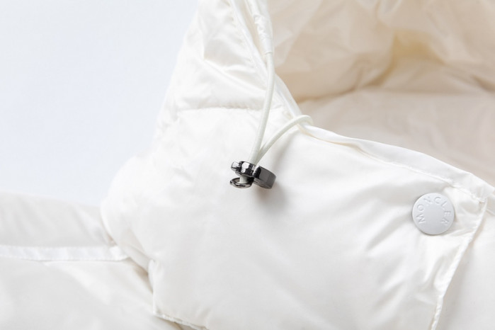 M0*C1ER DOWN JACKET