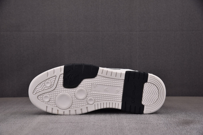 OFW SNEAKER