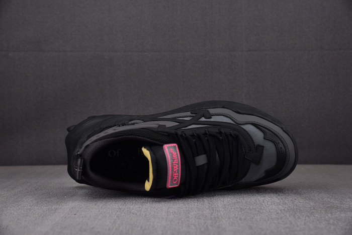 OFW SNEAKER