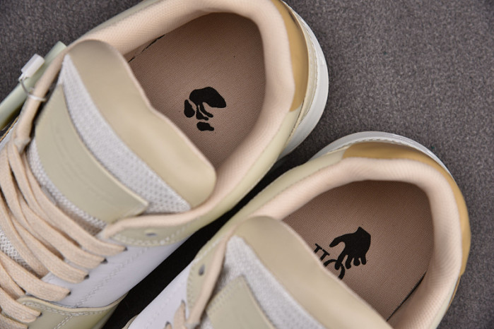 OFW SNEAKER