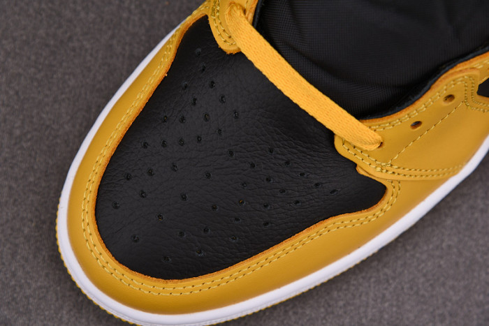 AIR JORDAN 1 HIGH OG “POLLEN” 555088-701
