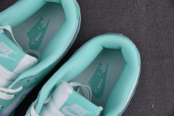 NIKE DUNK LOW "GREEN GLOW"DD1503-105