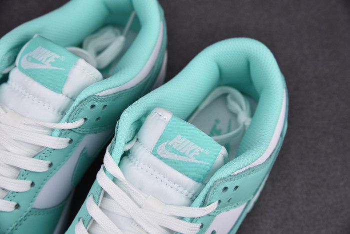 NIKE DUNK LOW "GREEN GLOW"DD1503-105