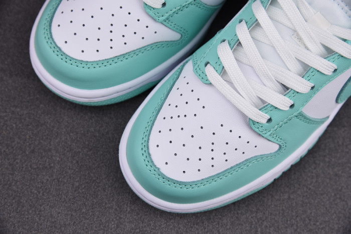 NIKE DUNK LOW "GREEN GLOW"DD1503-105