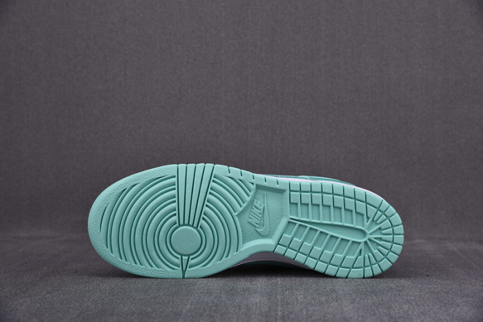 NIKE DUNK LOW "GREEN GLOW"DD1503-105