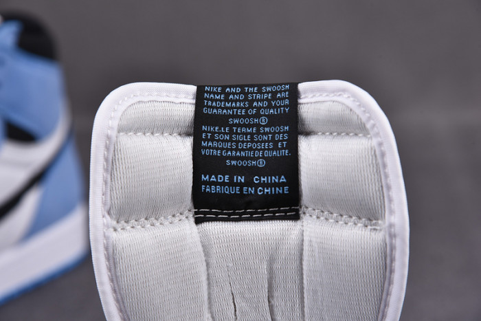 AIR JORDAN 1 HIGH OG “UNIVERSITY BLUE” 555088-134
